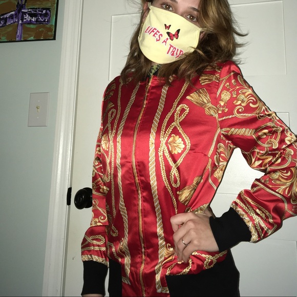 Red n gold chain satin jacket - Picture 2 of 5